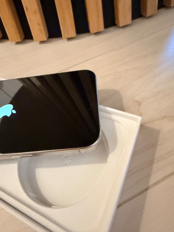 iPhone 15 pro max（スマホ）の商品画像 - 査定依頼日：2025年9月23日 - 最高査定価格：94,000円