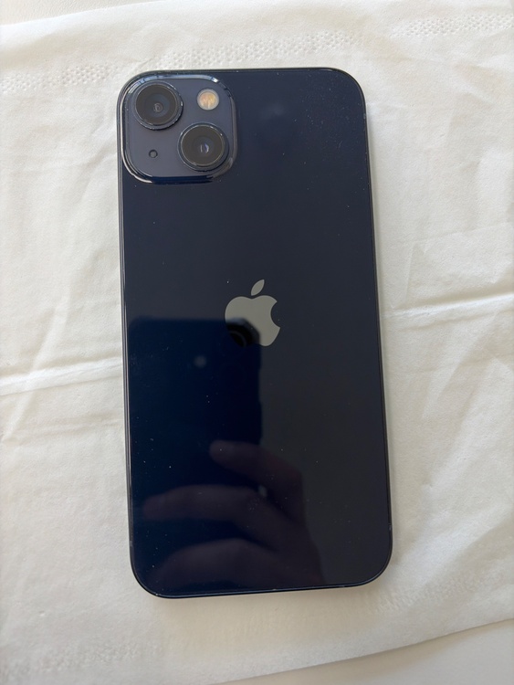 iPhone 13 128GB au（スマホ）の商品画像 - 査定依頼日：2026年1月10日 - 最高査定価格：39,000円