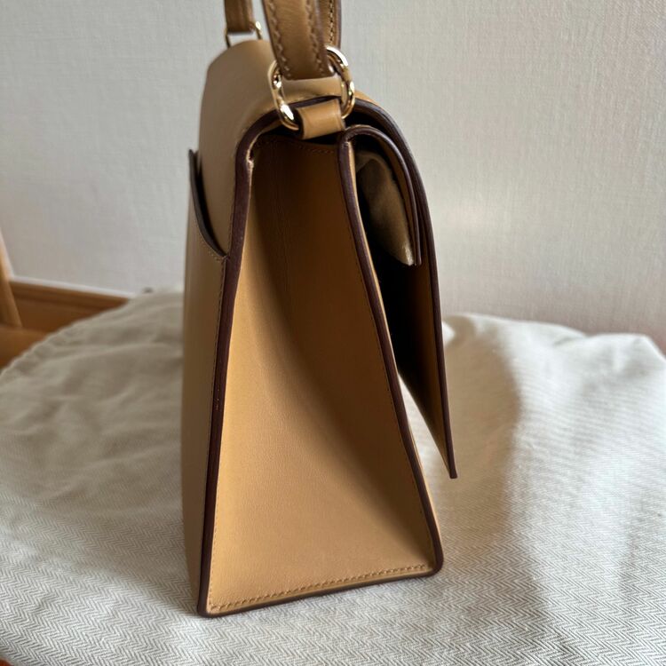 エルメス エルメス(その他) （ブランドバッグ）の商品画像 - 査定依頼日：2025年6月15日 - 最高査定価格：550,000円