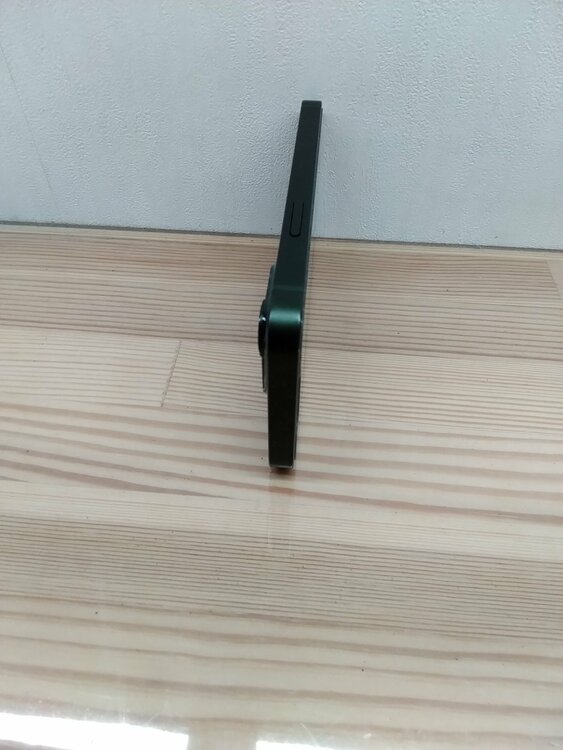 iPhone 13 mini 128GB SIMフリー（スマホ）の商品画像 - 査定依頼日：2026年5月6日 - 最高査定価格：33,000円
