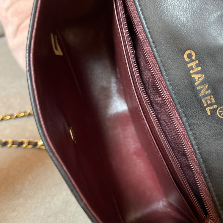 CHANEL ダイアナ マトラッセ　チェーンショルダー（ブランドバッグ）の商品画像 - 査定依頼日：2025年10月14日 - 最高査定価格：450,000円