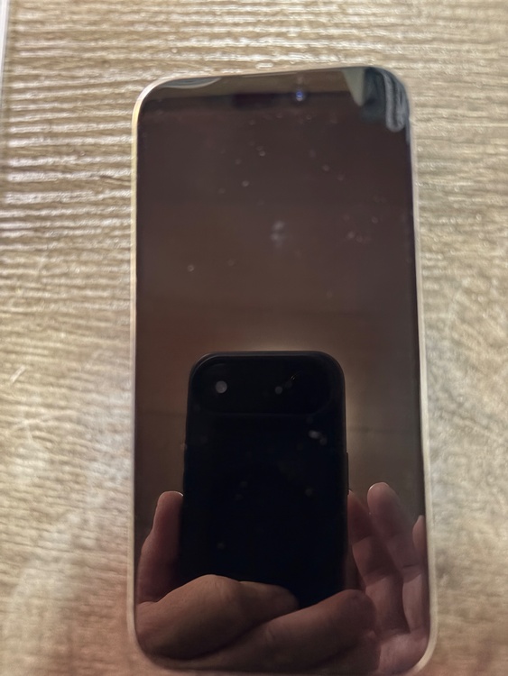 iPhone 15 Pro 128GB Softbank（スマホ）の商品画像 - 査定依頼日：2026年4月19日 - 最高査定価格：74,000円