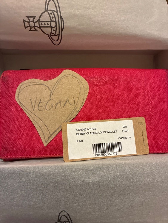 DERBY CLASSIC LONG WALLET PINK（ブランド財布・小物）の商品画像 - 査定依頼日：2025年12月7日 - 最高査定価格：100,000円