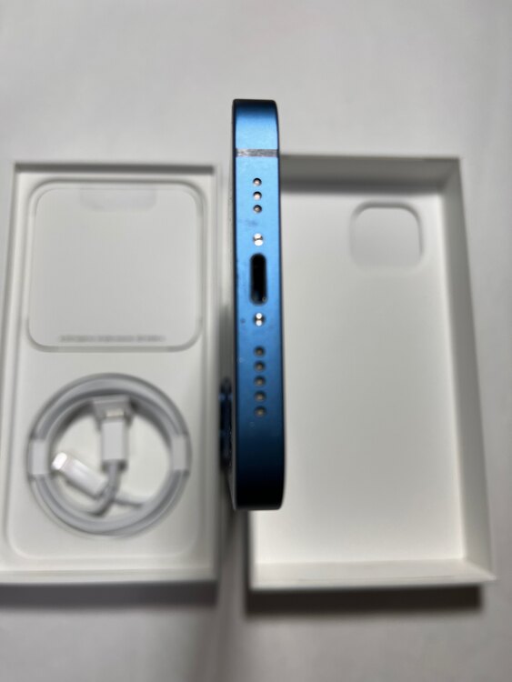 iPhone 13 128GB Softbank（スマホ）の商品画像 - 査定依頼日：2025年2月27日 - 最高査定価格：38,000円