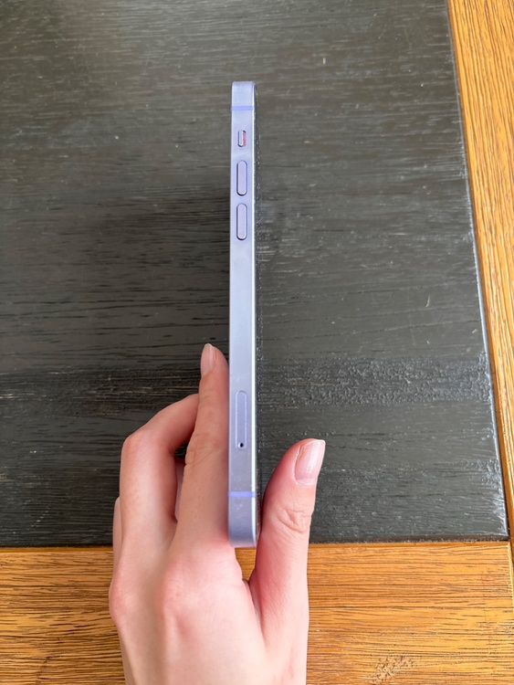 iPhone 12 128GB au（スマホ）の商品画像 - 査定依頼日：2026年2月16日 - 最高査定価格：24,000円