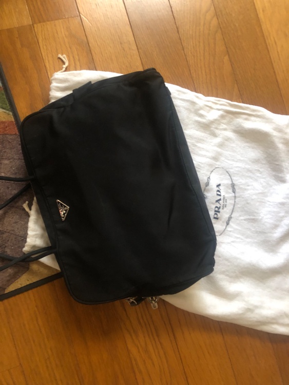 プラダ  （ブランドバッグ）の商品画像 - 査定依頼日：2026年3月8日 - 最高査定価格：40,000円