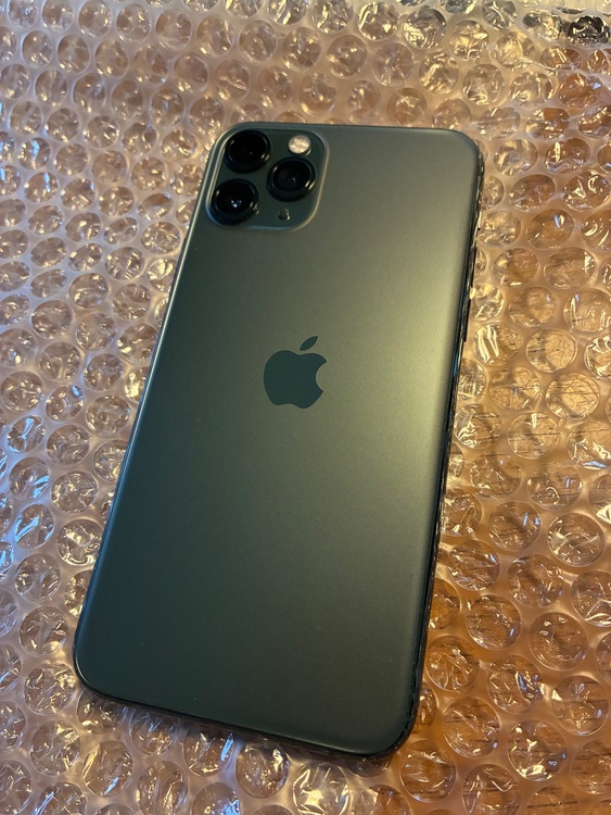 シリアル番号：DNPCH6KBN6Y5（スマホ）の商品画像 - 査定依頼日：2025年10月25日 - 最高査定価格：18,000円