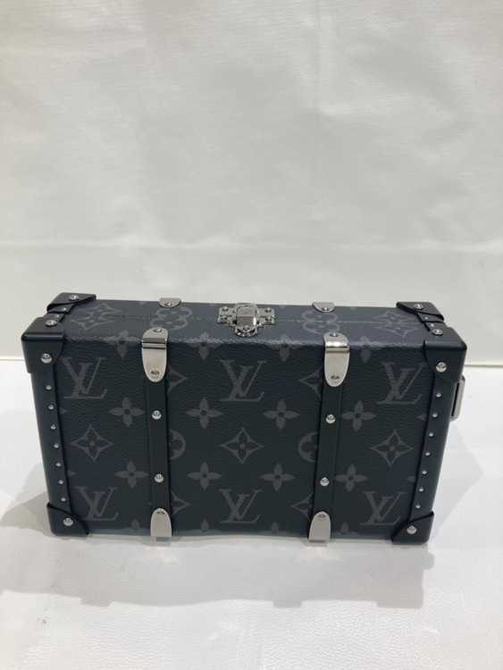 ウォレットトランクモノグラムエクリプス（ブランドバッグ）の商品画像 - 査定依頼日：2025年12月15日 - 最高査定価格：250,000円