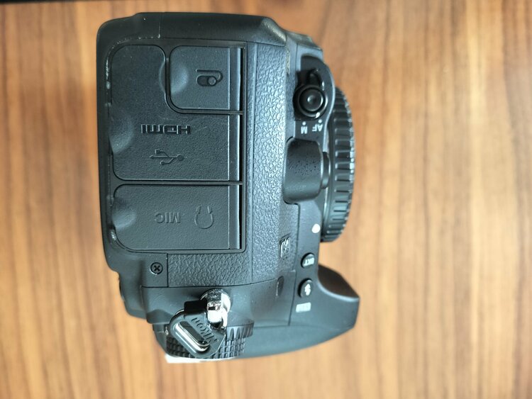 D610（カメラ）の商品画像 - 査定依頼日：2026年1月18日 - 最高査定価格：13,500円