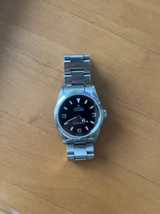 ロレックス エクスプローラー 11427（高級時計）の商品画像 - 査定依頼日：2025年4月11日 - 最高査定価格：800,000円