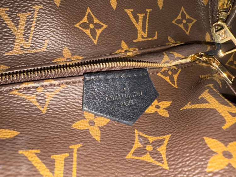 パームスプリングス PM（ブランドバッグ）の商品画像 - 査定依頼日：2026年4月7日 - 最高査定価格：180,000円