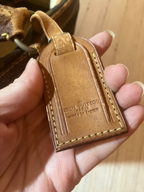 バック（ブランドバッグ）の商品画像 - 査定依頼日：2025年11月15日 - 最高査定価格：10,000円