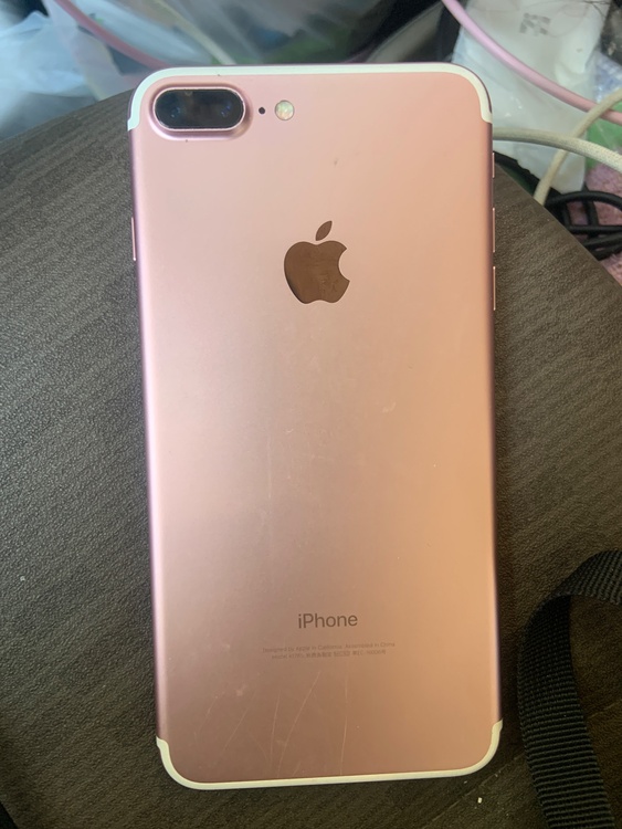 iPhone iPhone8 128GB SIMフリー（スマホ）の商品画像 - 査定依頼日：2026年10月8日 - 最高査定価格：2,000円