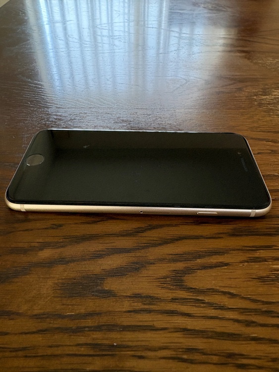 iPhone A2782（スマホ）の商品画像 - 査定依頼日：2026年9月5日 - 最高査定価格：18,000円