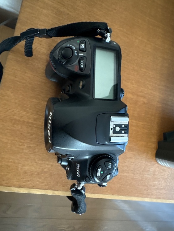 D200 ボディのみ（カメラ）の商品画像 - 査定依頼日：2026年4月11日 - 最高査定価格：100,000円