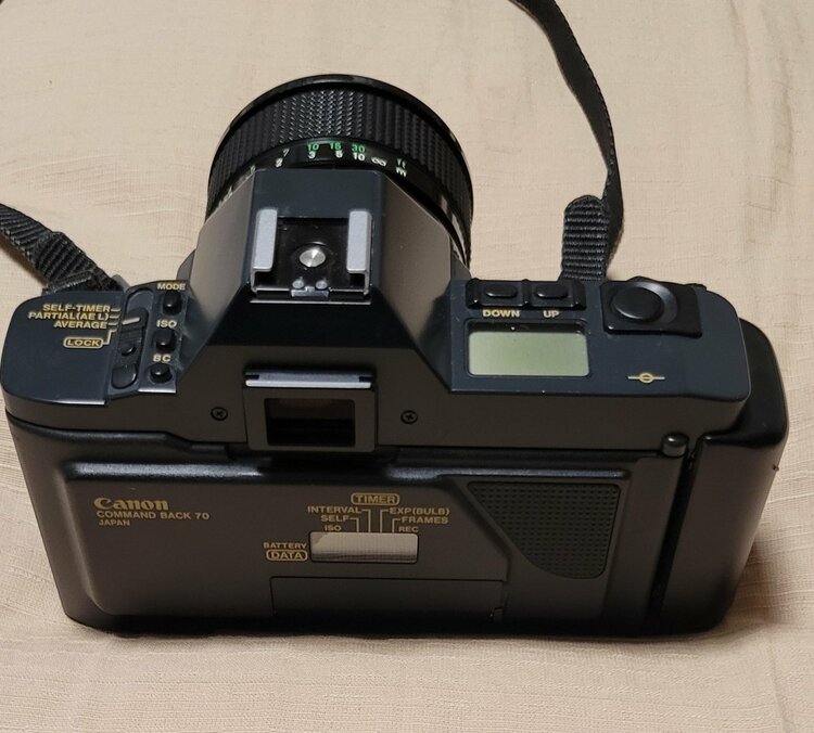 Canon T70（カメラ）の商品画像 - 査定依頼日：2025年12月7日 - 最高査定価格：350円