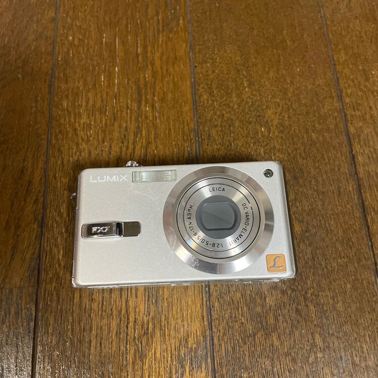 ルミックスコンパクトカメラ（カメラ）の商品画像 - 査定依頼日：2025年5月21日 - 最高査定価格：4,300円