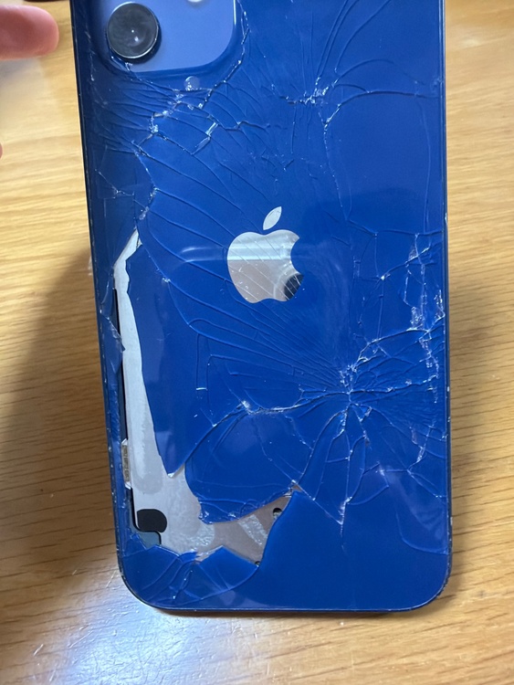 iPhone iPhone 12 64GB Softbank（スマホ）の商品画像 - 査定依頼日：2026年9月15日 - 最高査定価格：20,500円