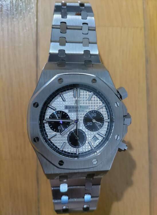 オーデマピゲ ロイヤルオーク N0688WF0851（高級時計）の商品画像 - 査定依頼日：2025年4月22日 - 最高査定価格：6,000,000円