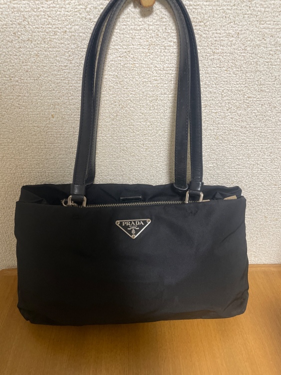 プラダナイロンバック（ブランドバッグ）の商品画像 - 査定依頼日：2026年3月18日 - 最高査定価格：50,000円