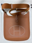 エルメス エブリン （ブランドバッグ）の商品画像 - 査定依頼日：2026年4月1日 - 最高査定価格：420,000円