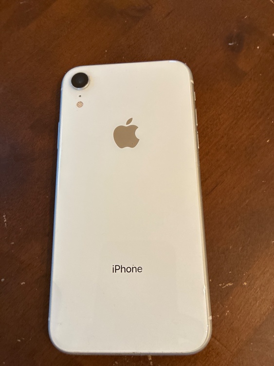 iPhoneXR（スマホ）の商品画像 - 査定依頼日：2026年4月29日 - 最高査定価格：16,000円