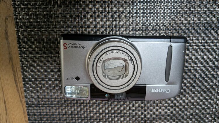 オートボーイS panorana（カメラ）の商品画像 - 査定依頼日：2026年9月27日 - 最高査定価格：3,100円