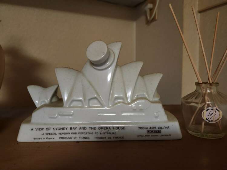 ブランデー コニャック （お酒）の商品画像 - 査定依頼日：2025年3月22日 - 最高査定価格：500円