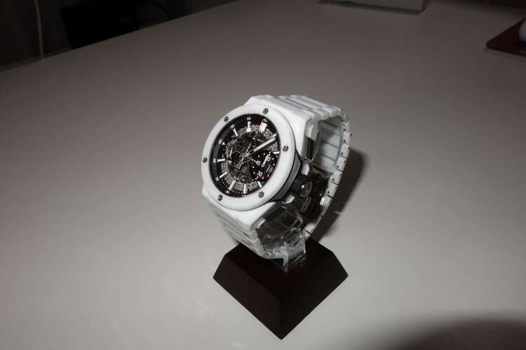 インテグラルセラミックホワイト（高級時計）の商品画像 - 査定依頼日：2025年5月6日 - 最高査定価格：1,650,000円