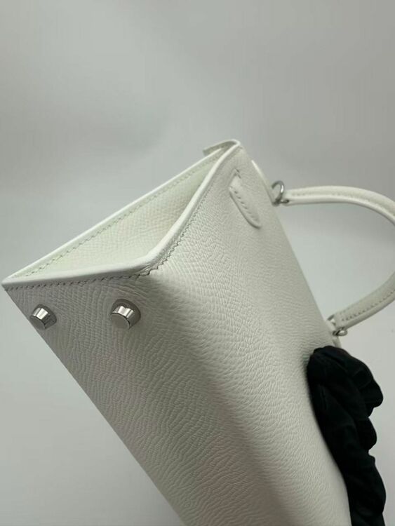 エルメス ケリーミニ2代 ナタ シルバー金具（ブランドバッグ）の商品画像 - 査定依頼日：2025年10月15日 - 最高査定価格：2,950,000円