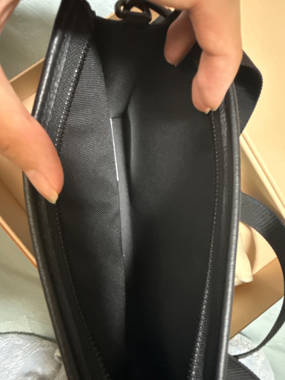 m81115（ブランドバッグ）の商品画像 - 査定依頼日：2026年8月26日 - 最高査定価格：180,000円