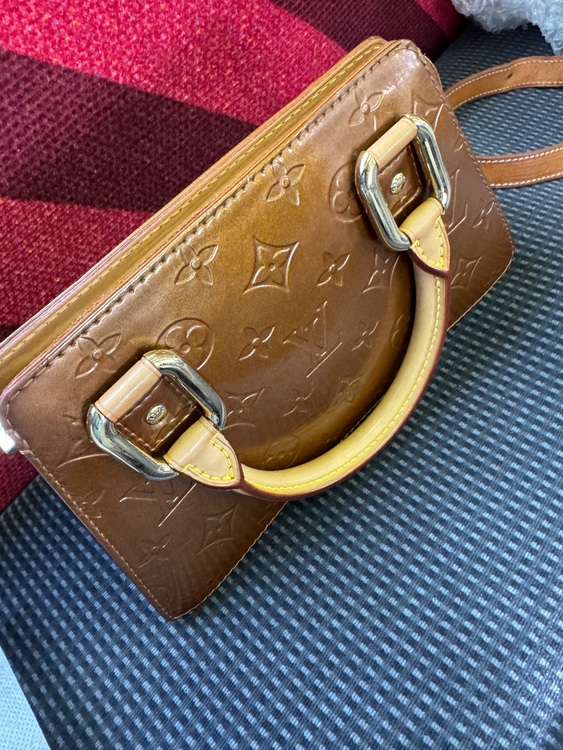 エナメル（ブランドバッグ）の商品画像 - 査定依頼日：2025年12月2日 - 最高査定価格：30,000円