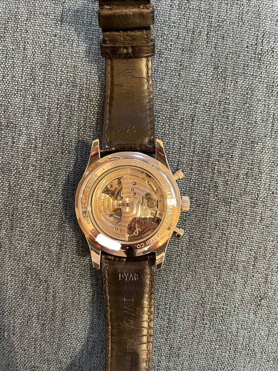 ポルトキーゼクロノグラフクラッシック（高級時計）の商品画像 - 査定依頼日：2026年2月15日 - 最高査定価格：100,000円