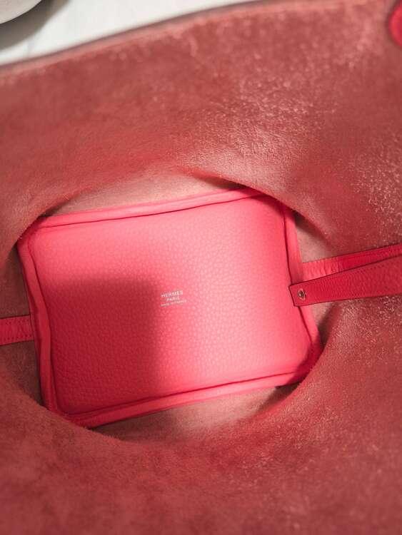 ピコタンロック18（ブランドバッグ）の商品画像 - 査定依頼日：2025年4月23日 - 最高査定価格：600,000円