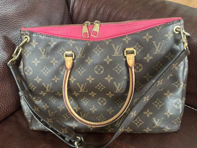 パラス（ブランドバッグ）の商品画像 - 査定依頼日：2025年5月2日 - 最高査定価格：150,000円