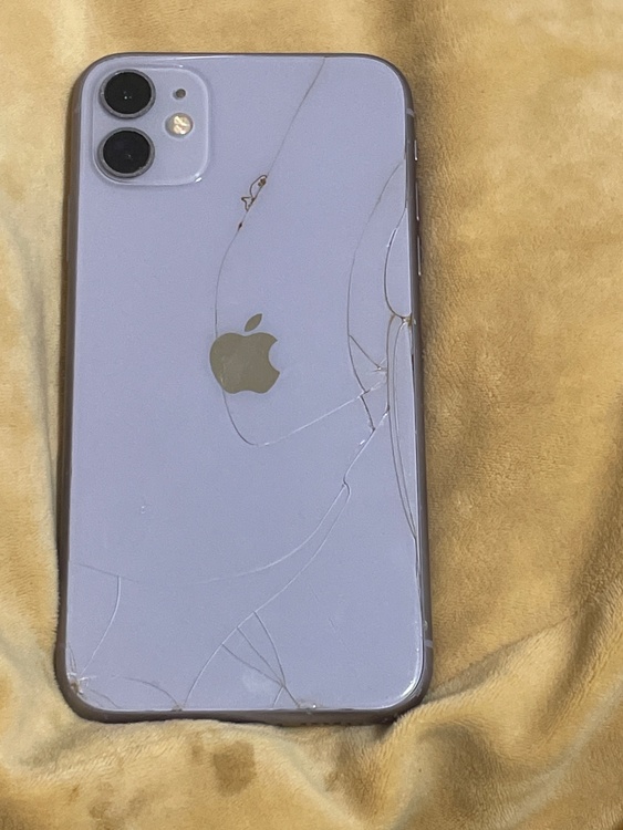 iPhone11（スマホ）の商品画像 - 査定依頼日：2026年6月24日 - 最高査定価格：100,000円