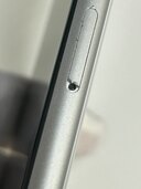 iPhone SE (第 2 世代) 64GB docomo（スマホ）の商品画像 - 査定依頼日：2024年3月18日 - 最高査定価格：7,000円