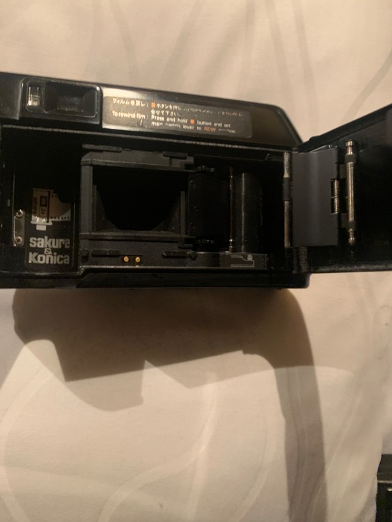 コニカC35MFD（カメラ）の商品画像 - 査定依頼日：2025年12月2日 - 最高査定価格：200円