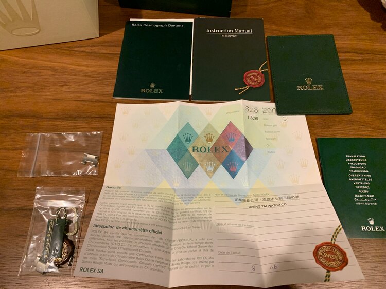 ロレックス　デイトナ（高級時計）の商品画像 - 査定依頼日：2024年12月24日 - 最高査定価格：2,900,000円