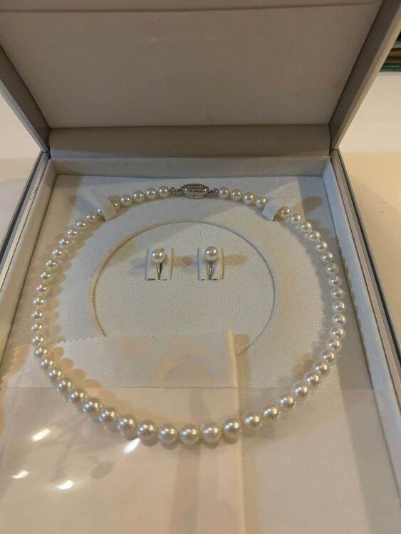パールネックレス、イヤリング（宝石）の商品画像 - 査定依頼日：2025年5月29日 - 最高査定価格：15,000円
