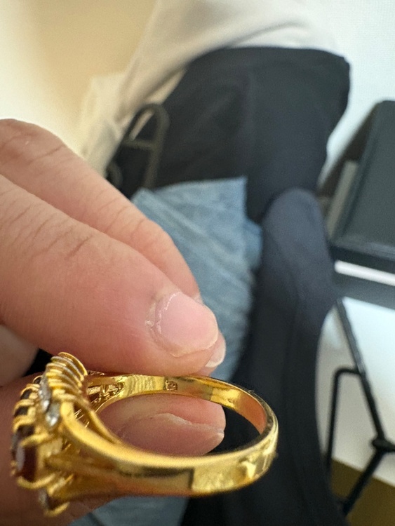 わからない（金・貴金属）の商品画像 - 査定依頼日：2026年3月12日 - 最高査定価格：200,000円