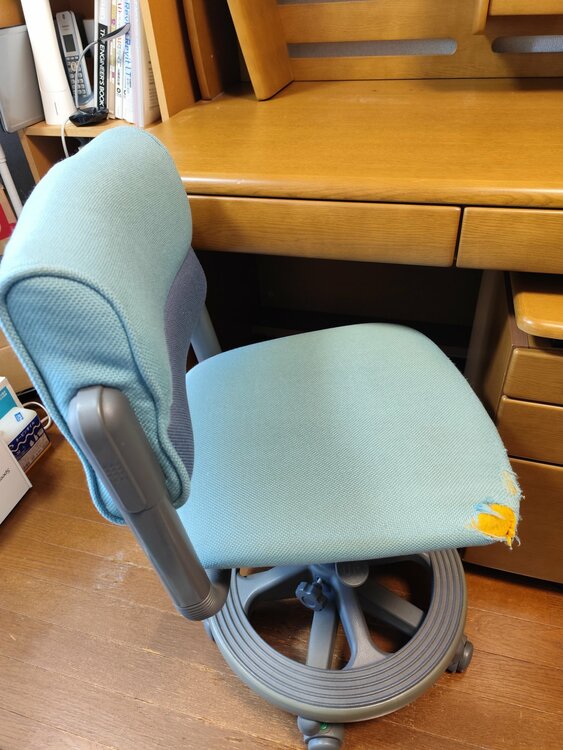 学習机（家具・寝具）の商品画像 - 査定依頼日：2026年3月23日 - 最高査定価格：5,000円