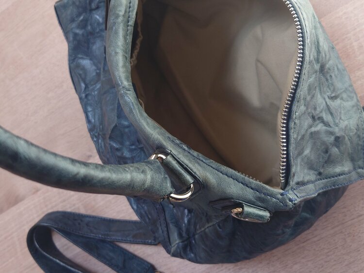 ジバンシイ　パンドラ（ブランドバッグ）の商品画像 - 査定依頼日：2026年4月21日 - 最高査定価格：25,000円