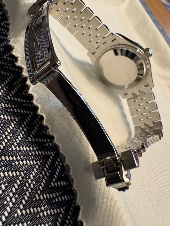 デイトジャスト31（高級時計）の商品画像 - 査定依頼日：2025年11月16日 - 最高査定価格：2,000,000円