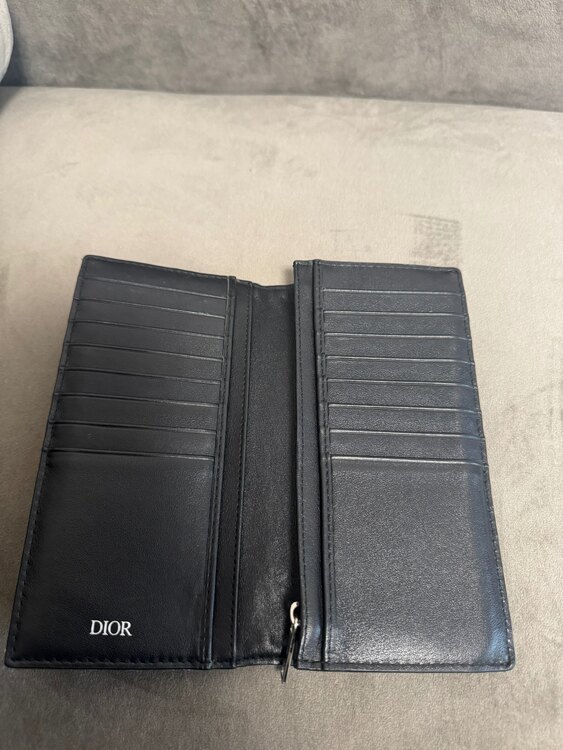 ディオール  （ブランドバッグ）の商品画像 - 査定依頼日：2025年5月31日 - 最高査定価格：35,000円