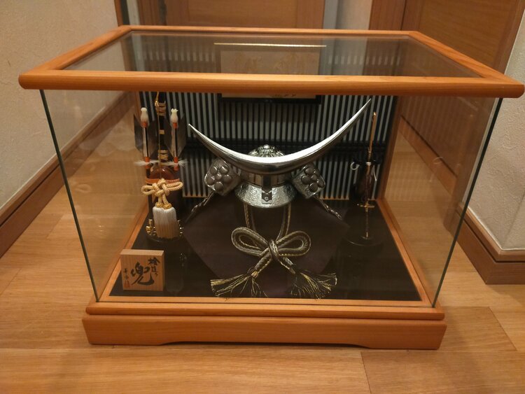 5月兜（美術品・骨董品）の商品画像 - 査定依頼日：2026年3月26日 - 最高査定価格：3,000円