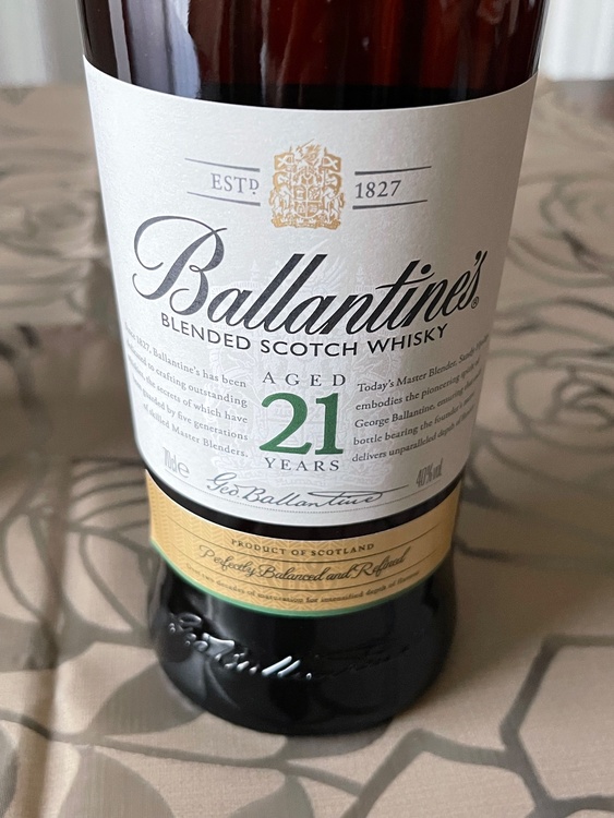 ウイスキー バランタイン（お酒）の商品画像 - 査定依頼日：2026年6月13日 - 最高査定価格：6,500円