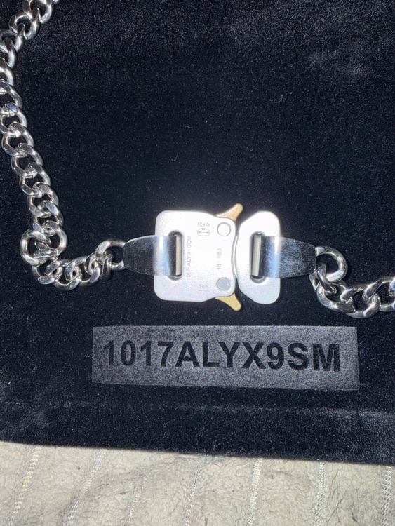 1017 ALYX 9SM ネックレス（金・貴金属）の商品画像 - 査定依頼日：2026年5月11日 - 最高査定価格：3,000円