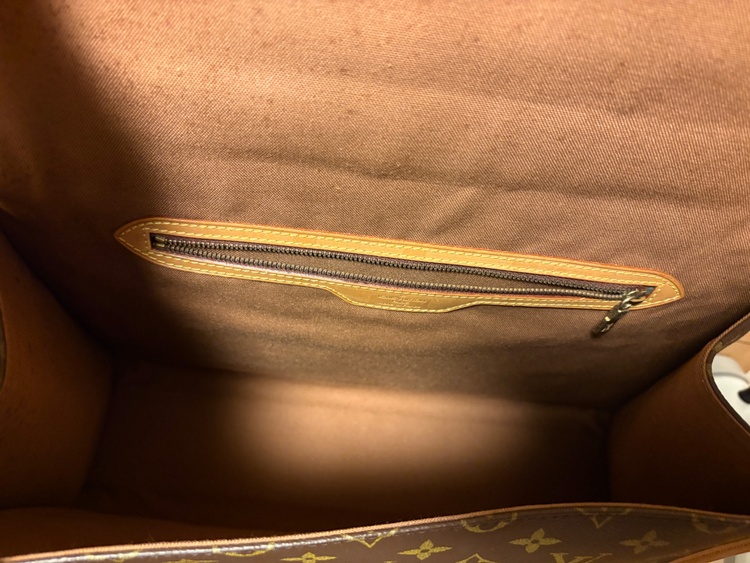 LOUIS VUITTON ビバリー　ハンドバッグ ストラップ付き　M51120（ブランドバッグ）の商品画像 - 査定依頼日：2026年2月4日 - 最高査定価格：45,000円