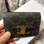 セリーヌ　カードケース（ブランド財布・小物）の商品画像 - 査定依頼日：2025年1月20日 - 最高査定価格：16,000円